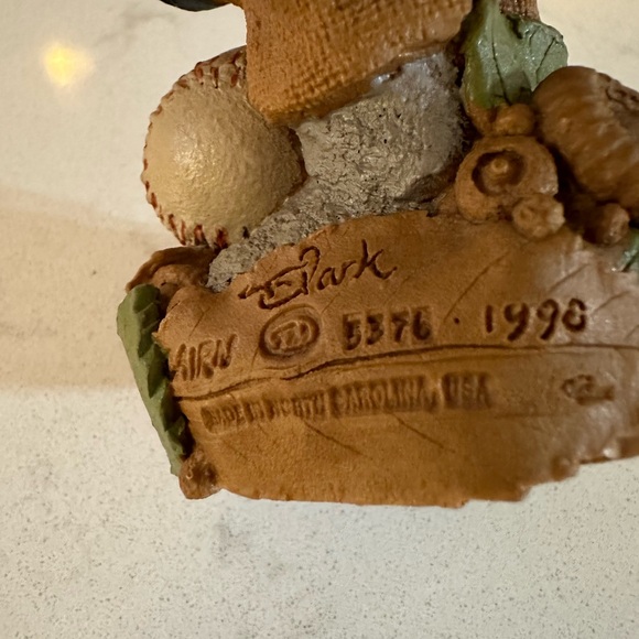 Tom Clark Gnome "UMP" Resin Figurine ~ 6 1/4"  Tall - Picture 4 of 10